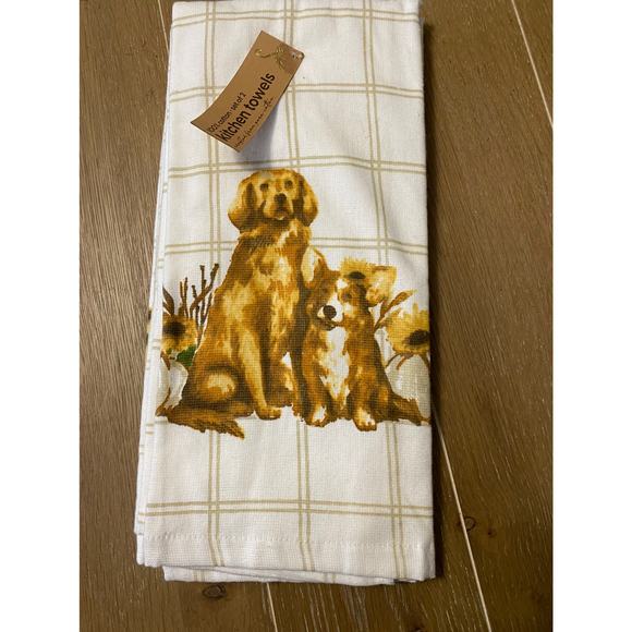 NWT From the hearth dog flower kitchen towels - Picture 1 of 4